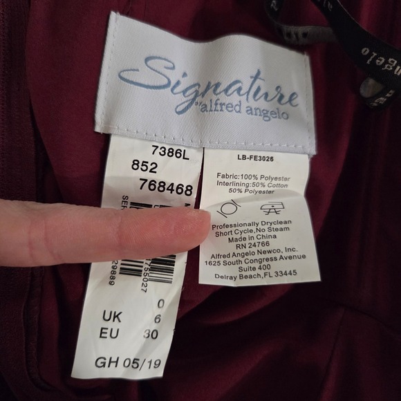 Alfred Angelo Signature Strapless Burgundy Gown Pleated Gown Formal Dress - Picture 7 of 7